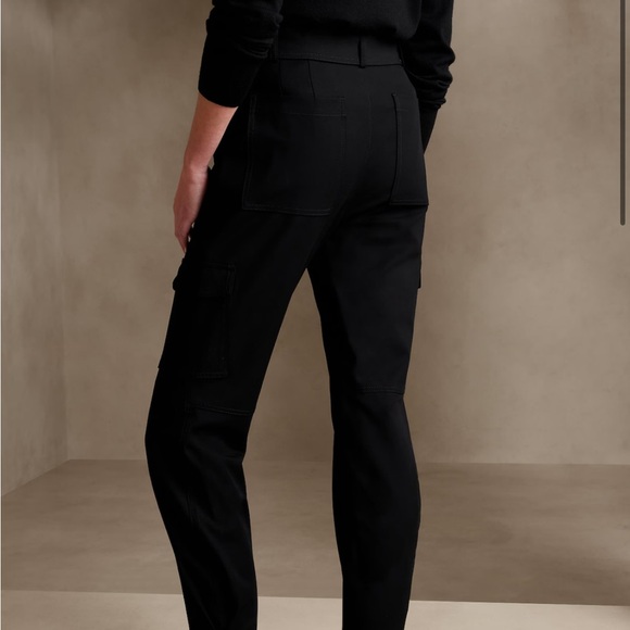 Banana Republic Women’s Slim Refined Stretch Cargo Pant - Picture 2 of 12